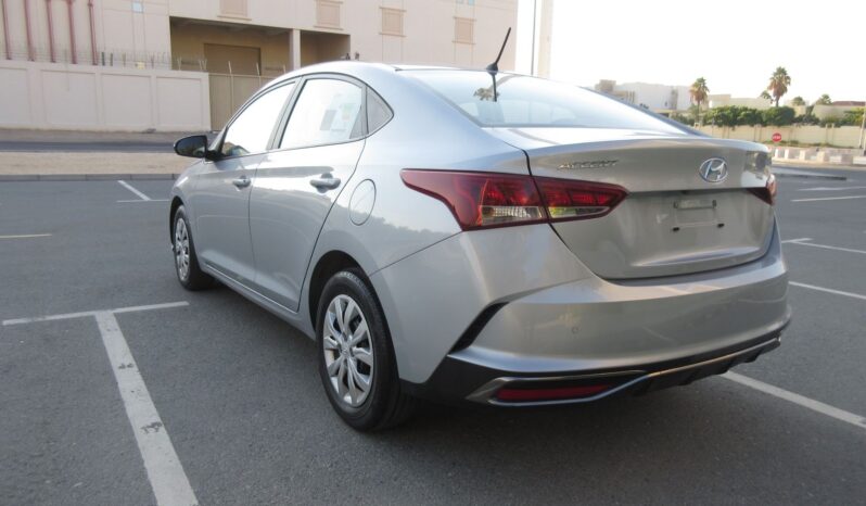 Hyundai accent 2021 silver full