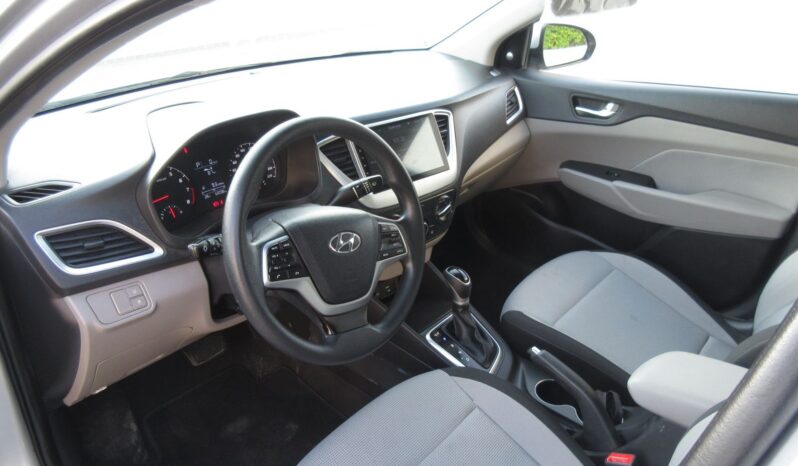 Hyundai accent 2021 silver full