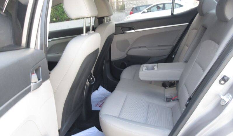 Hyundai Elantra 2020 full