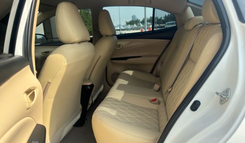 TOYOTA YARIS 2019 full