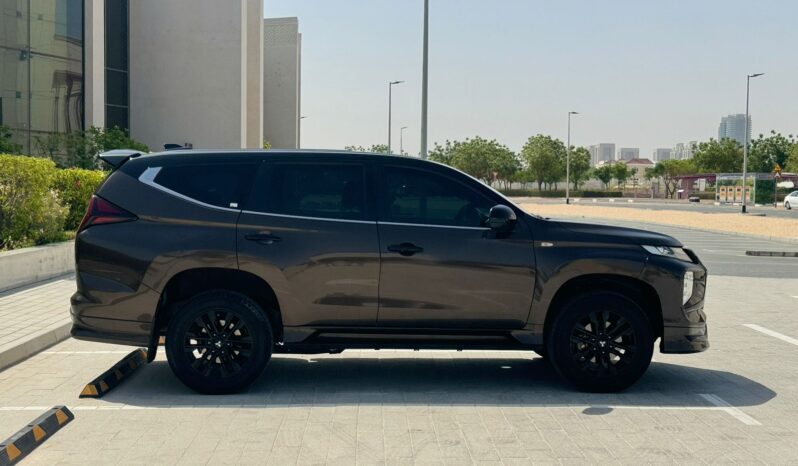 Mitsubishi Montero Sport 2020 full