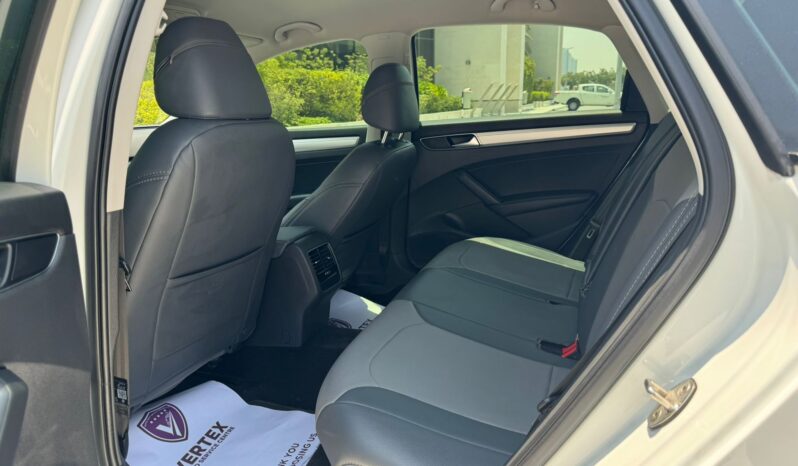 Volkswagen Passat 2018 full