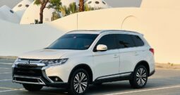 Mitsubishi Outlander Full 2022