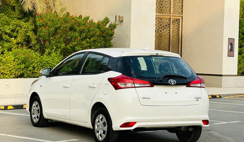 YARIS HB 2019 WHITE full