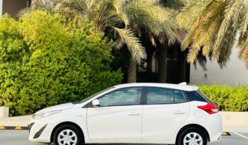 YARIS HB 2019 WHITE full