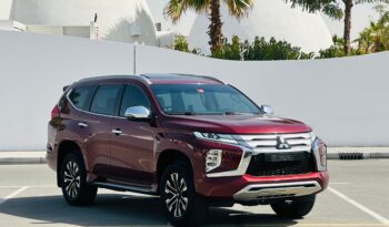 Mitsubishi Montero 2021 Red full