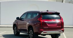 Mitsubishi Montero 2021 Red