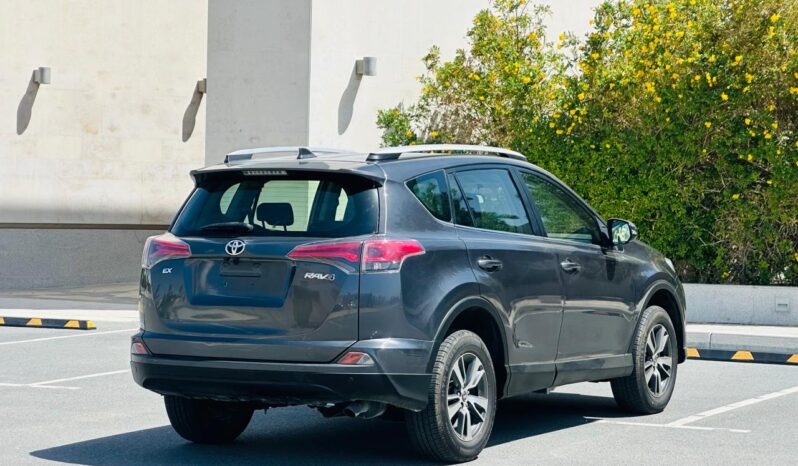 TOYOTA RAV4 2018 Gray full