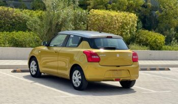 Suzuki Swift 2023 Yellow/Silver full