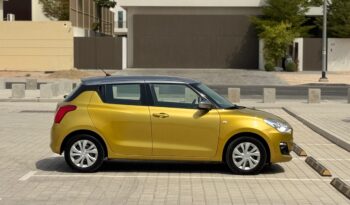 Suzuki Swift 2023 Yellow/Silver full