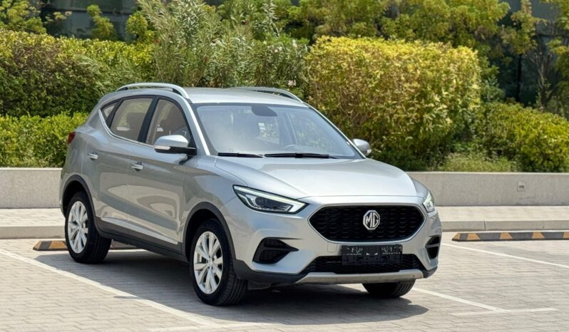 MG ZS 2024 Silver full