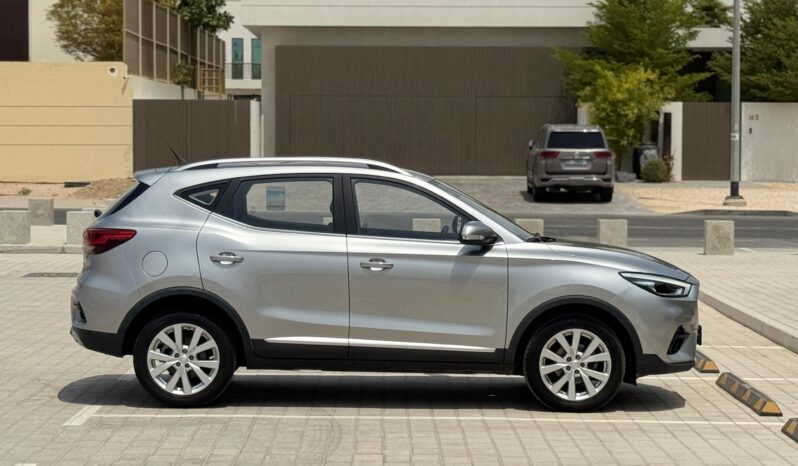 MG ZS 2024 Silver full