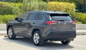 Toyota Rav4 2019 Gray full