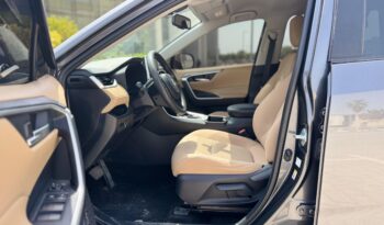 Toyota Rav4 2019 Gray full