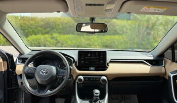 Toyota Rav4 2019 Gray full