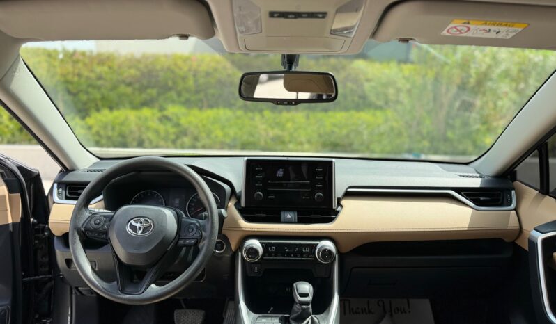 Toyota Rav4 2019 Gray full