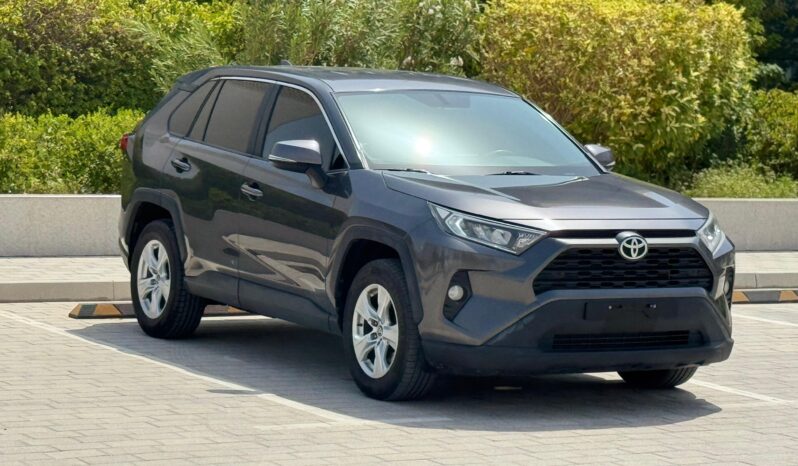 Toyota Rav4 2019 Gray full