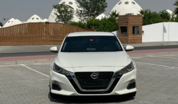 Nissan Altima 2020 white alloys full
