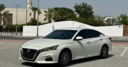 Nissan Altima 2020 white alloys