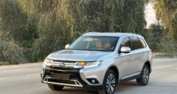 Mitsubishi Outlander 2023