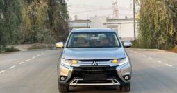 Mitsubishi Outlander 2023