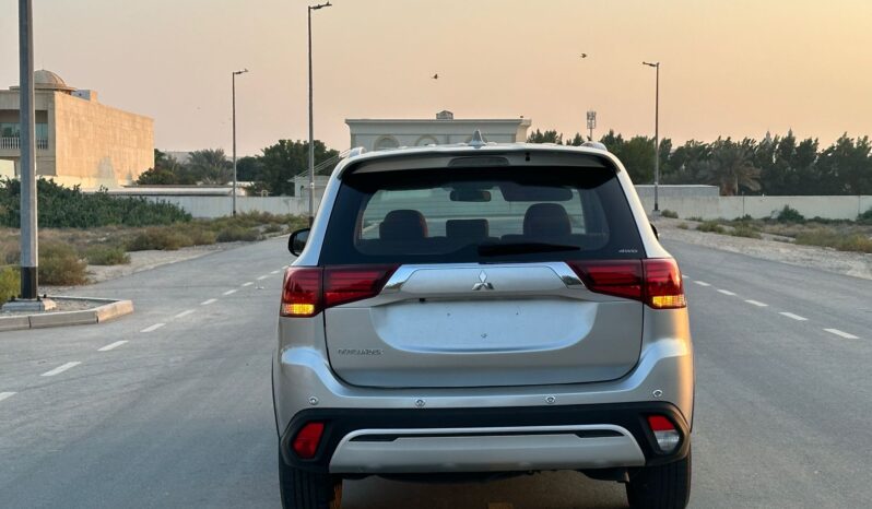 Mitsubishi Outlander 2023