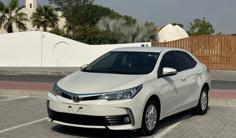 Toyota Corolla 2.0. 2019 white