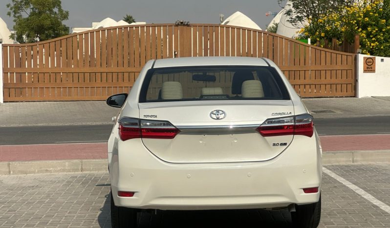Toyota Corolla 2.0. 2019 white