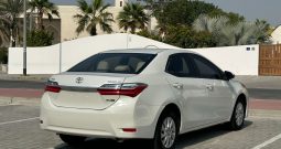 Toyota Corolla 2.0. 2019 white