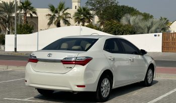 Toyota Corolla 2.0. 2019 white full