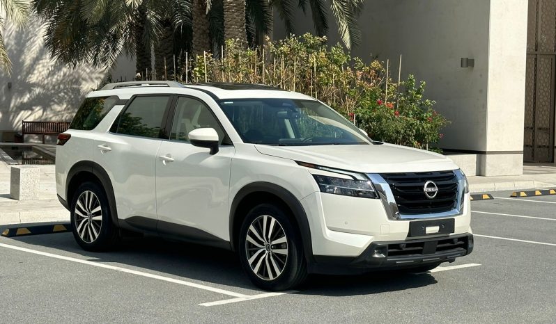 Nissan Pathfinder 2022 SV full