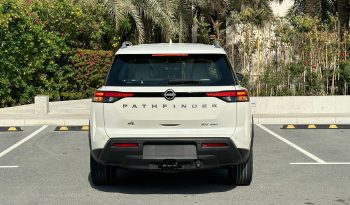 Nissan Pathfinder 2022 SV full