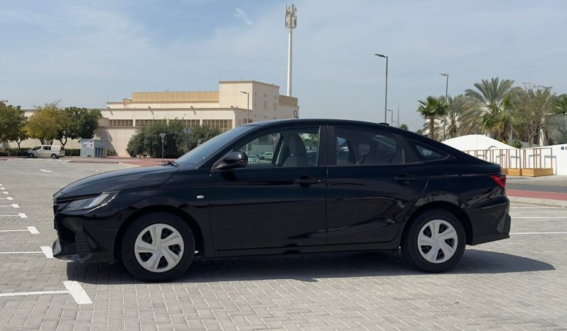 Toyota Yaris black Colour  2023 full