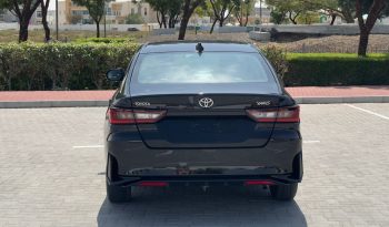 Toyota Yaris black Colour  2023 full