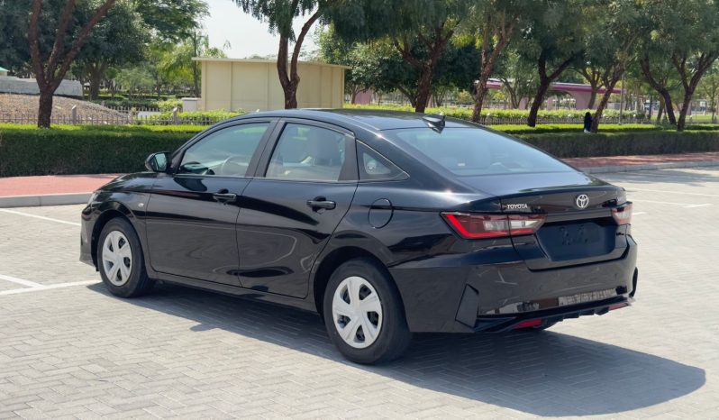 Toyota Yaris black Colour  2023 full