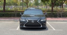 LEXUS ES300h 2025