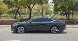 LEXUS ES300h 2025
