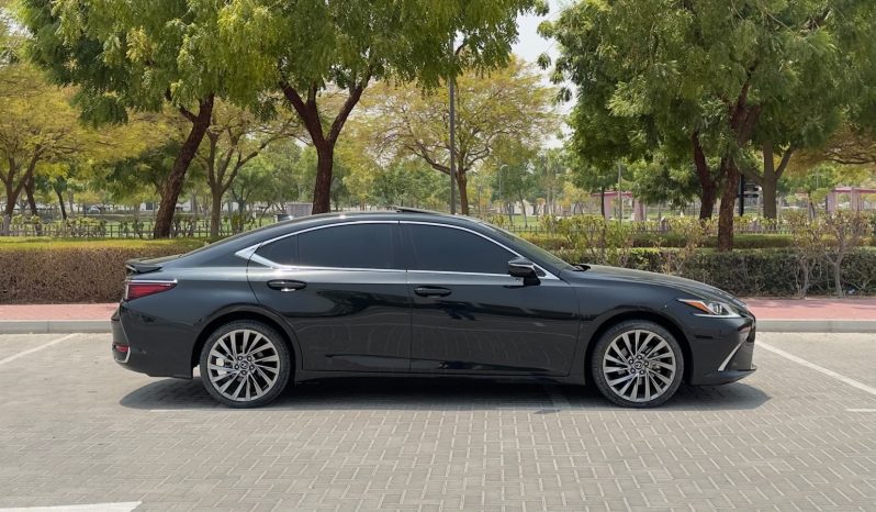 LEXUS ES300h 2025 full